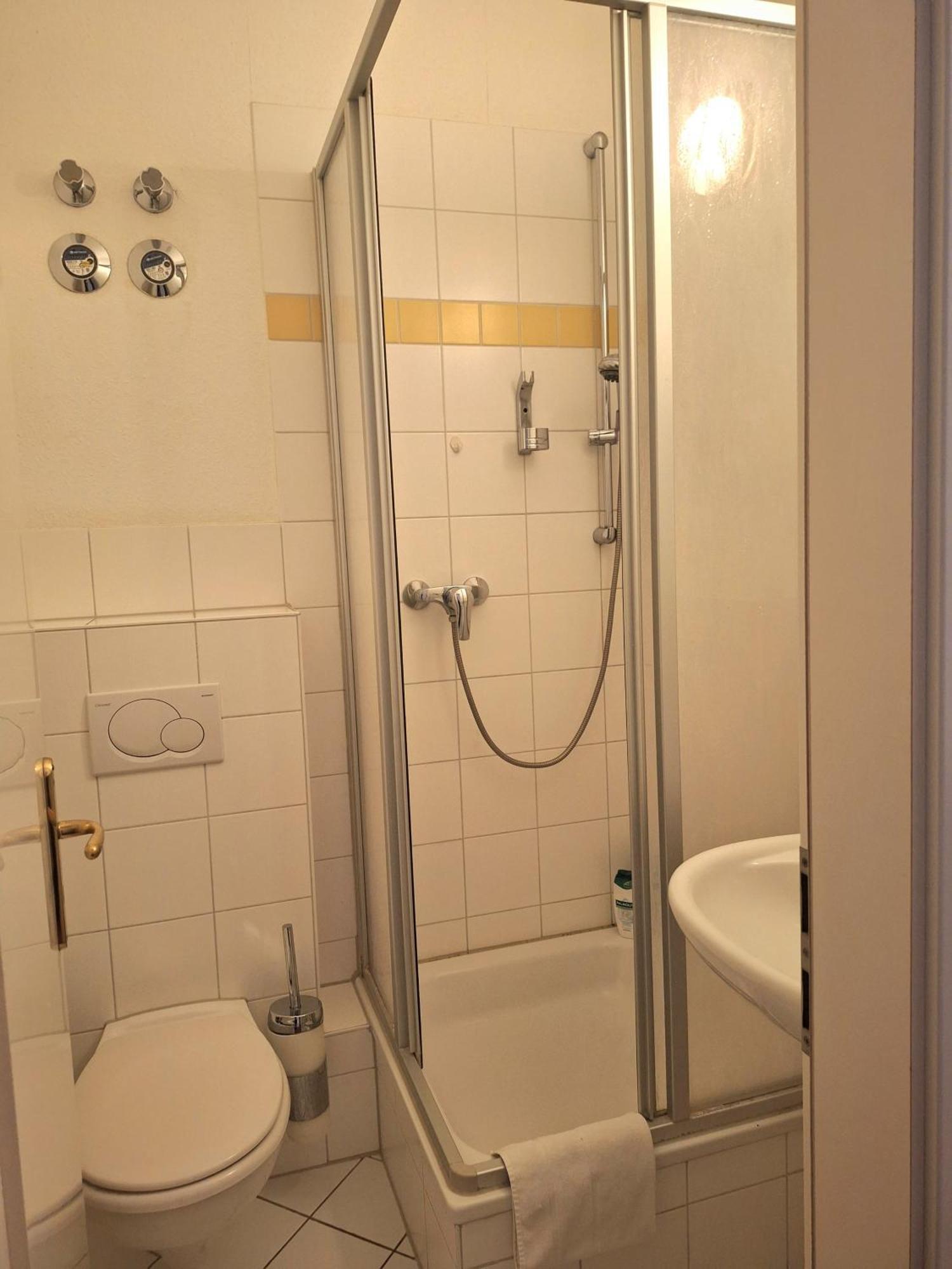 Quadruple Room,1649011080:JPEG